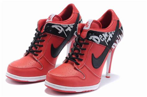 nike honkbal top|nike dunks high heels.